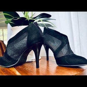 BCBGeneration Black High Heels Size 10